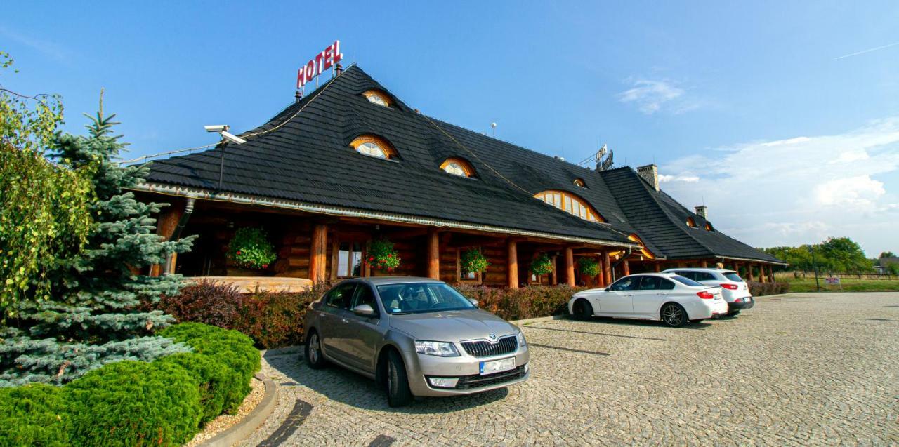 Hotel Stary Mlyn Koziegłowy Exterior foto